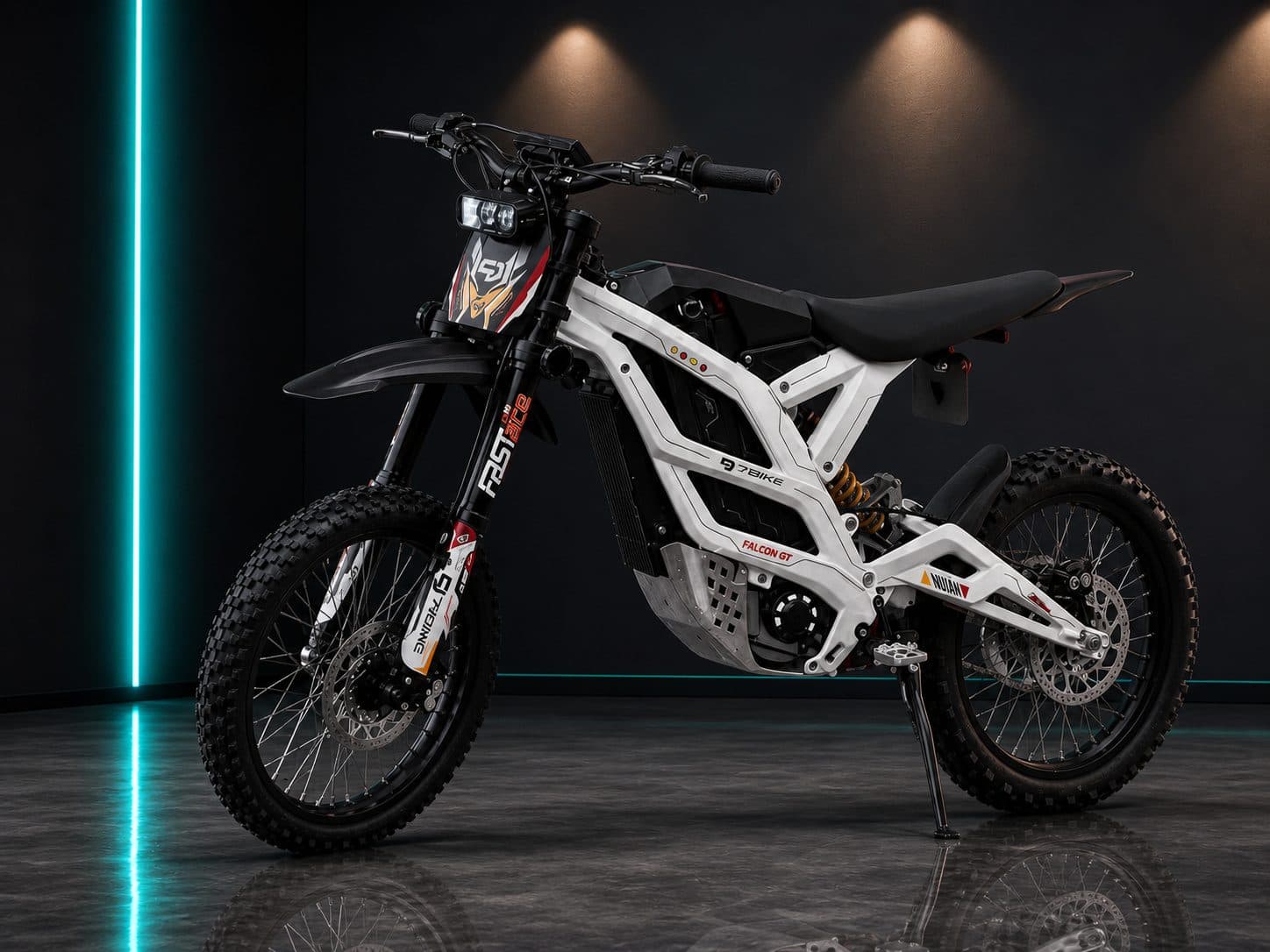 79bike Falcon GT 2025 года в студии